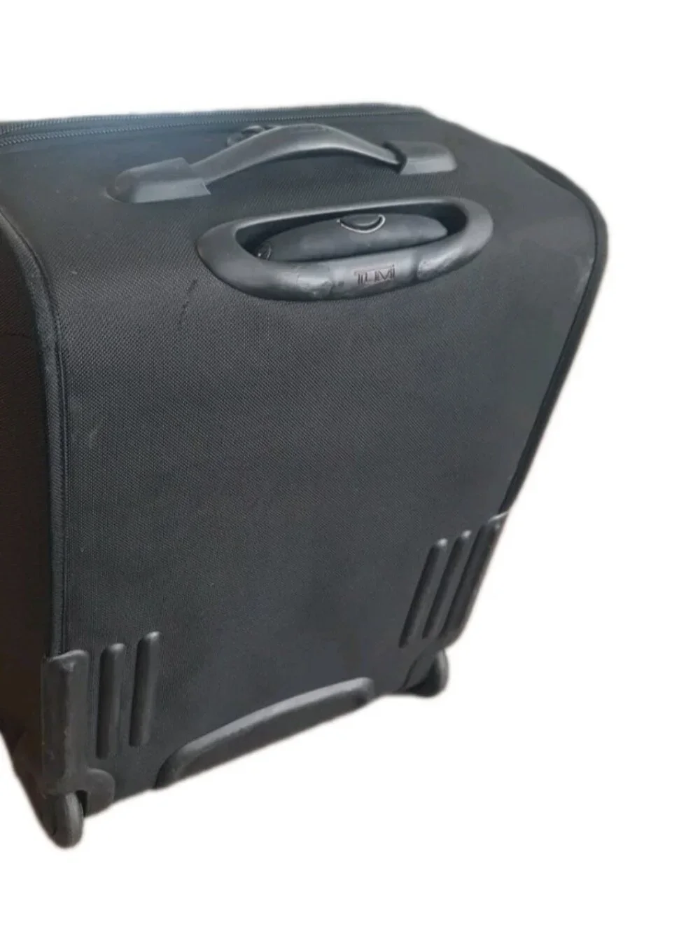 Tumi alpha continental